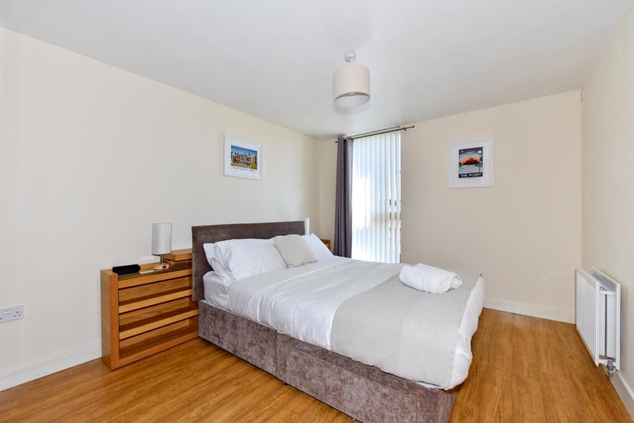 The Vizion Serviced Apartments From Pincott Properties - Free Parking, Private Balcony, And Wifi 米尔顿凯恩斯 外观 照片