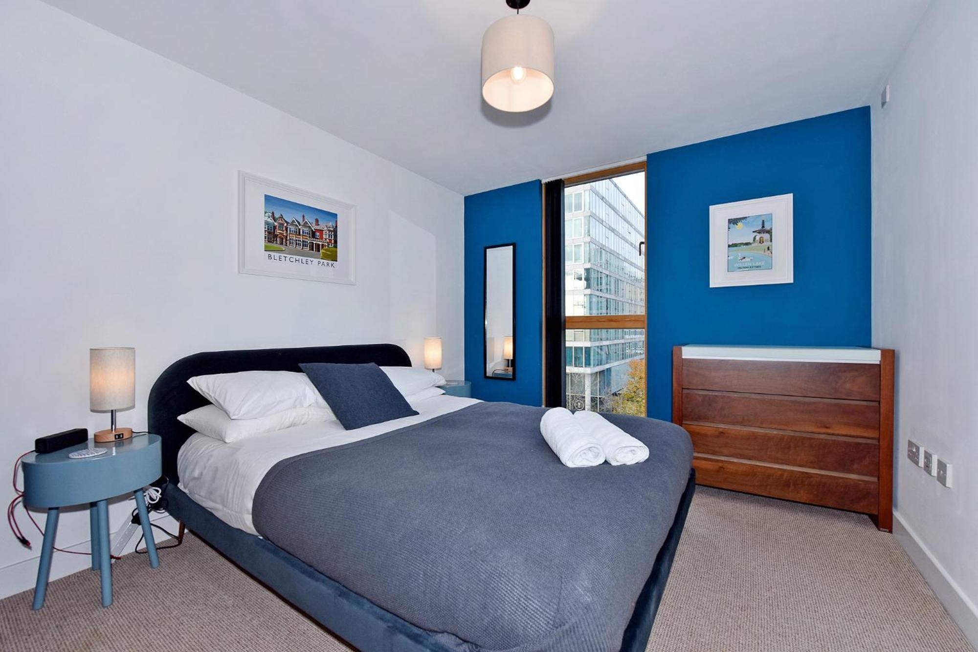 The Vizion Serviced Apartments From Pincott Properties - Free Parking, Private Balcony, And Wifi 米尔顿凯恩斯 外观 照片