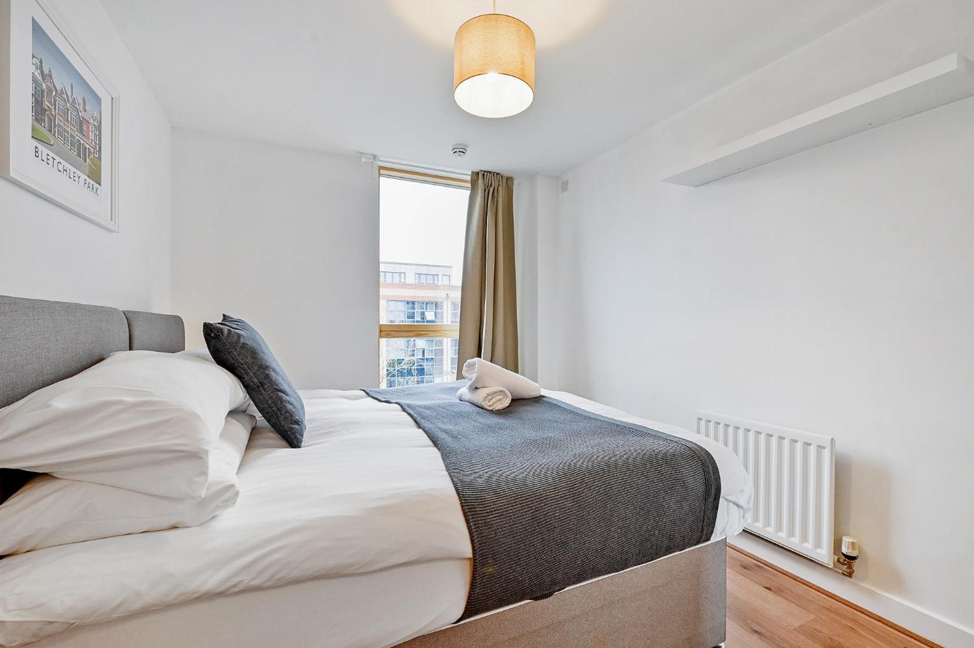 The Vizion Serviced Apartments From Pincott Properties - Free Parking, Private Balcony, And Wifi 米尔顿凯恩斯 外观 照片